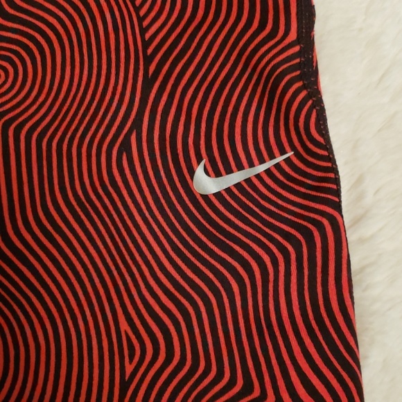 NIKE NWT runner leggings - Picture 2 of 8